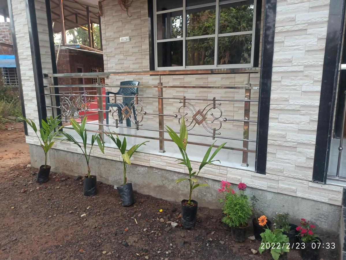 Priyansh Home Stay Harihareshwar Eksteriør billede
