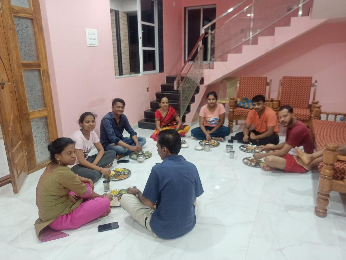 Priyansh Home Stay Harihareshwar Eksteriør billede